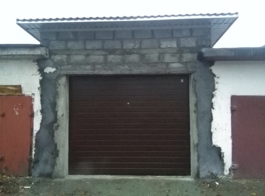 Установка ворот и проведение демонтажных работ передней стены гаража и крыши