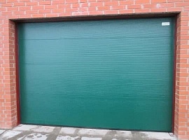 Секционные гаражные ворота Алютех серии Prestige 3000x5250 мм